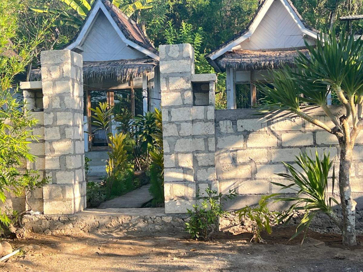 The Layar Homestay Batununggul Exterior foto